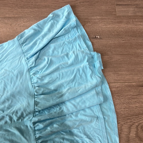 EUC Light Blue flowy tank top - size XS - Picture 3 of 3